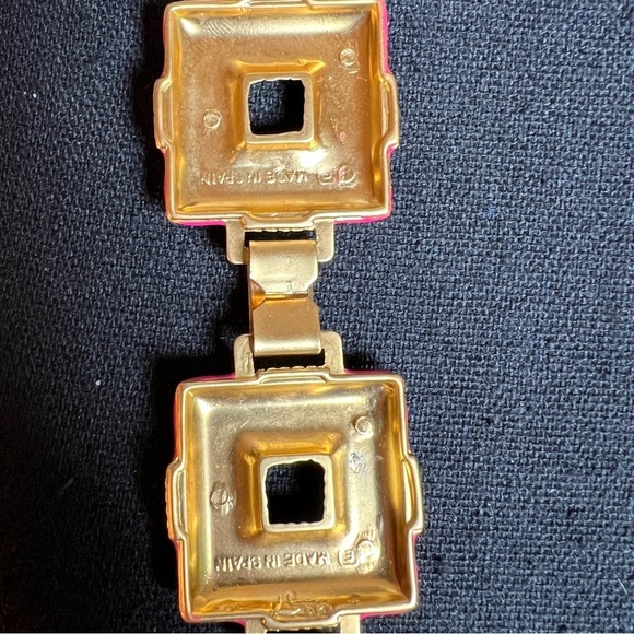ESCADA Women’s Vintage Fuchsia Gold Tone Gift Box Chain Link Belt Made in Spain